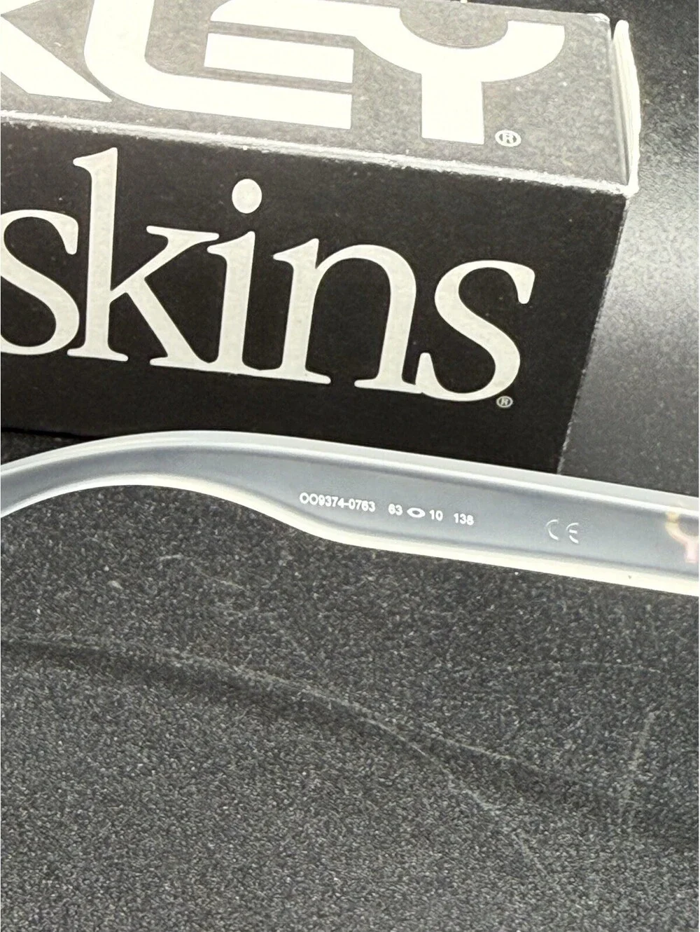 Oakley Frogskin Lite Matte Translucent Sapphire/Prizm Sapphire Irid OO9374-0763
